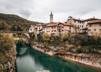 How to apply a Vietnam tourist visa from Slovenia