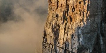 How to apply for a Vietnam tourist visa from Angola