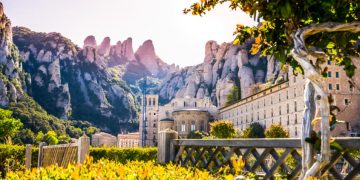 Vietnam visa on arrival for Montserrat citizens