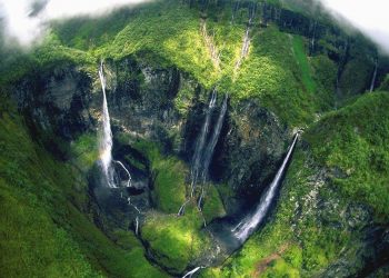 Vietnam tourist visa from Reunion overseas department of French