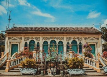 The house was built in 1870, with a unique architectural feature combining Eastern and Western elements