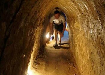 Cu Chi Tunnels